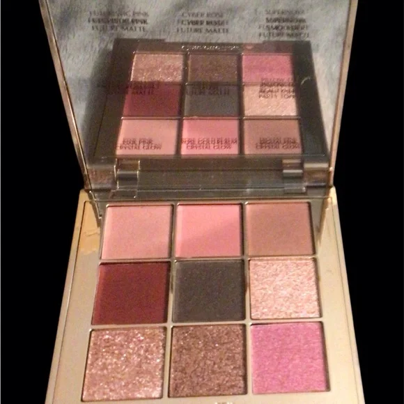 NIB Charlotte Tilbury Pillow Talk, "LOVE"  Eyeshadow Palette - Picture 3 of 5